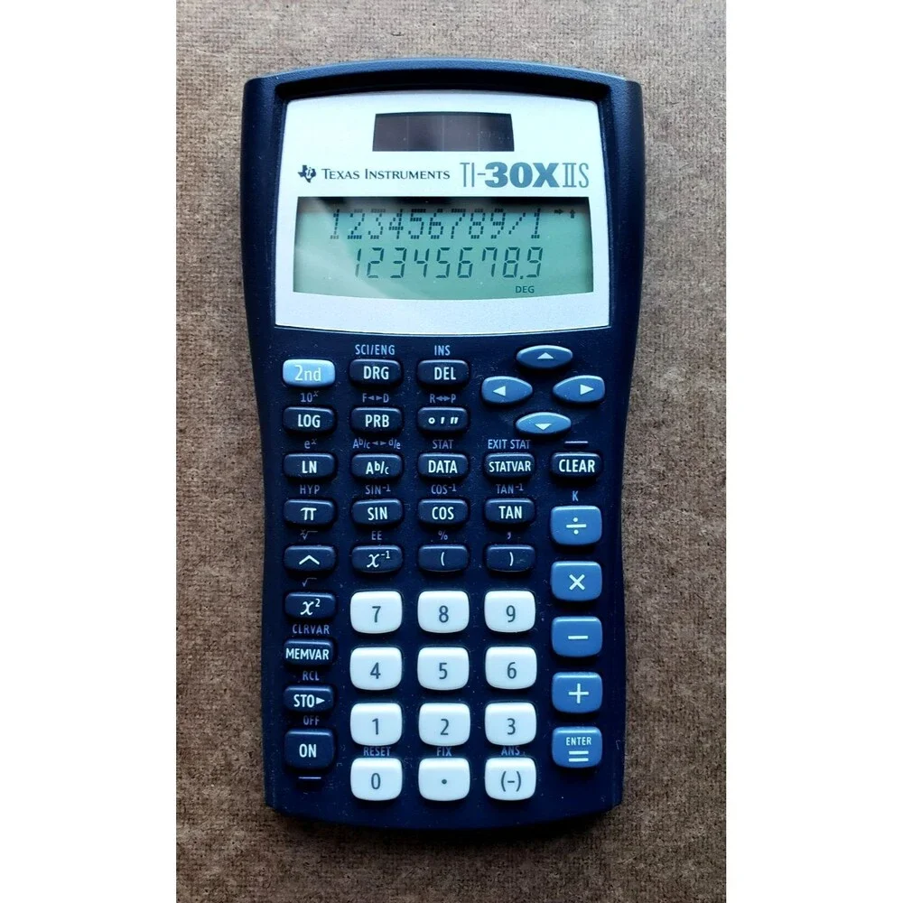 Texas Instruments TI-30X IIS SCIENTIFIC SOLAR CALCULATOR W/ Cover Tested Working